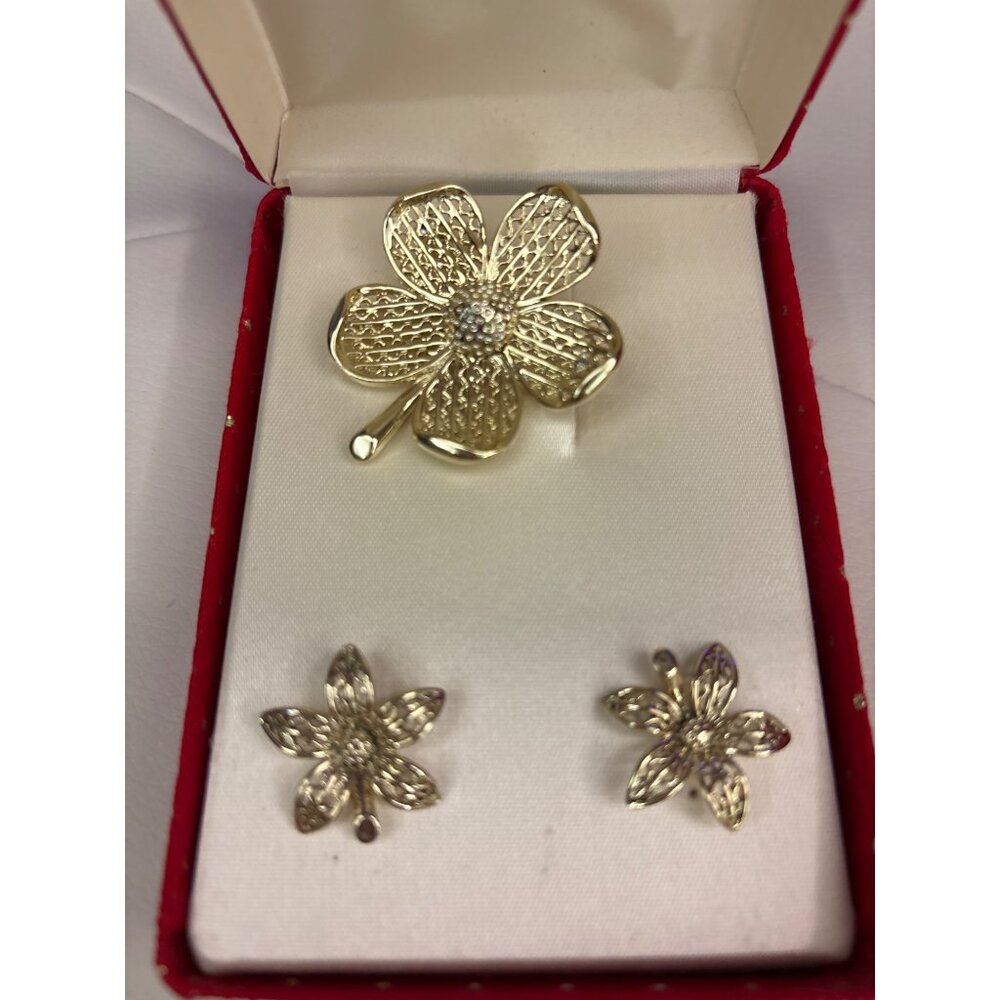 Vintage Gold Flower Brooch & Earrings Set With Rhinestones In Red Gift Box